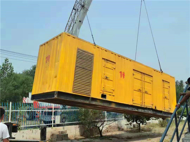 平遥300KW柴油发电机组油耗是多少？